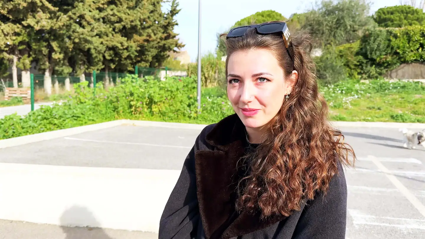 Livia, 27, seeks authenticity!