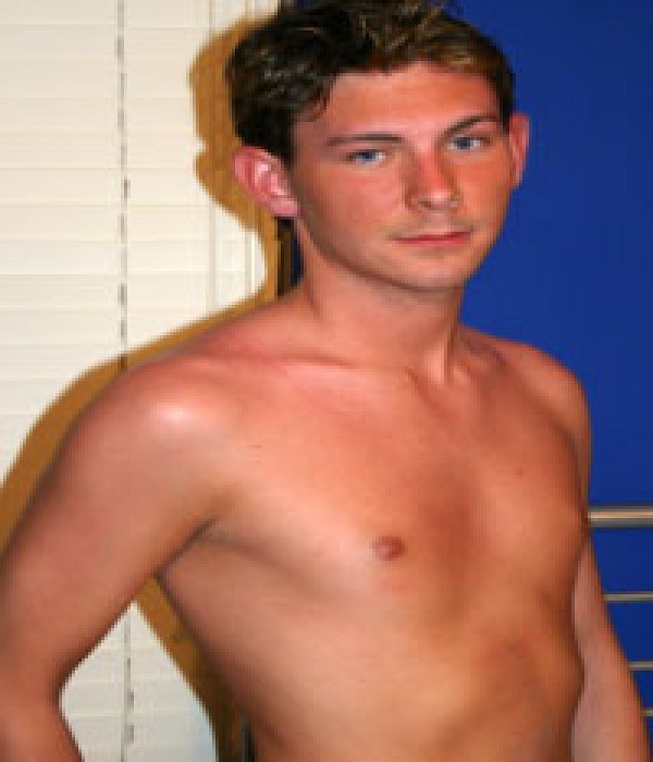 Photo HD Ryan Sneaux - 1