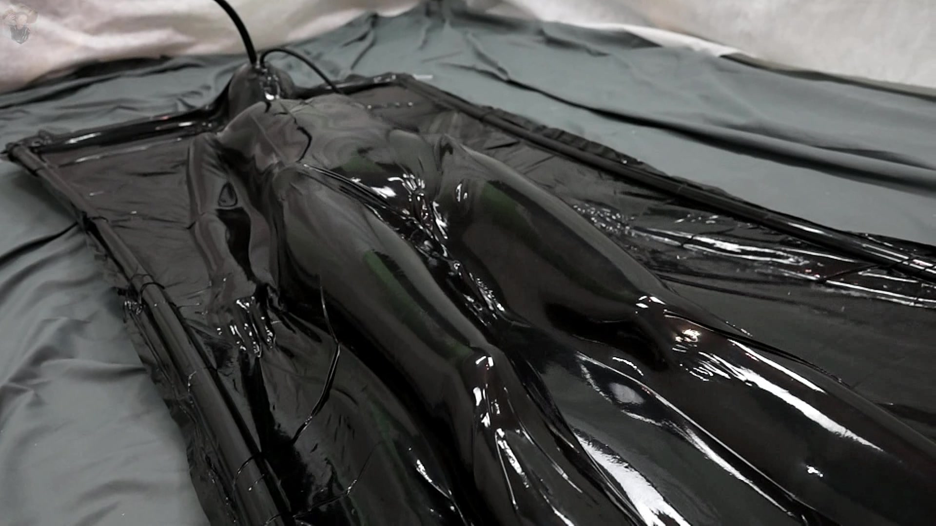 Vacuum Bed And Inflatable Gag