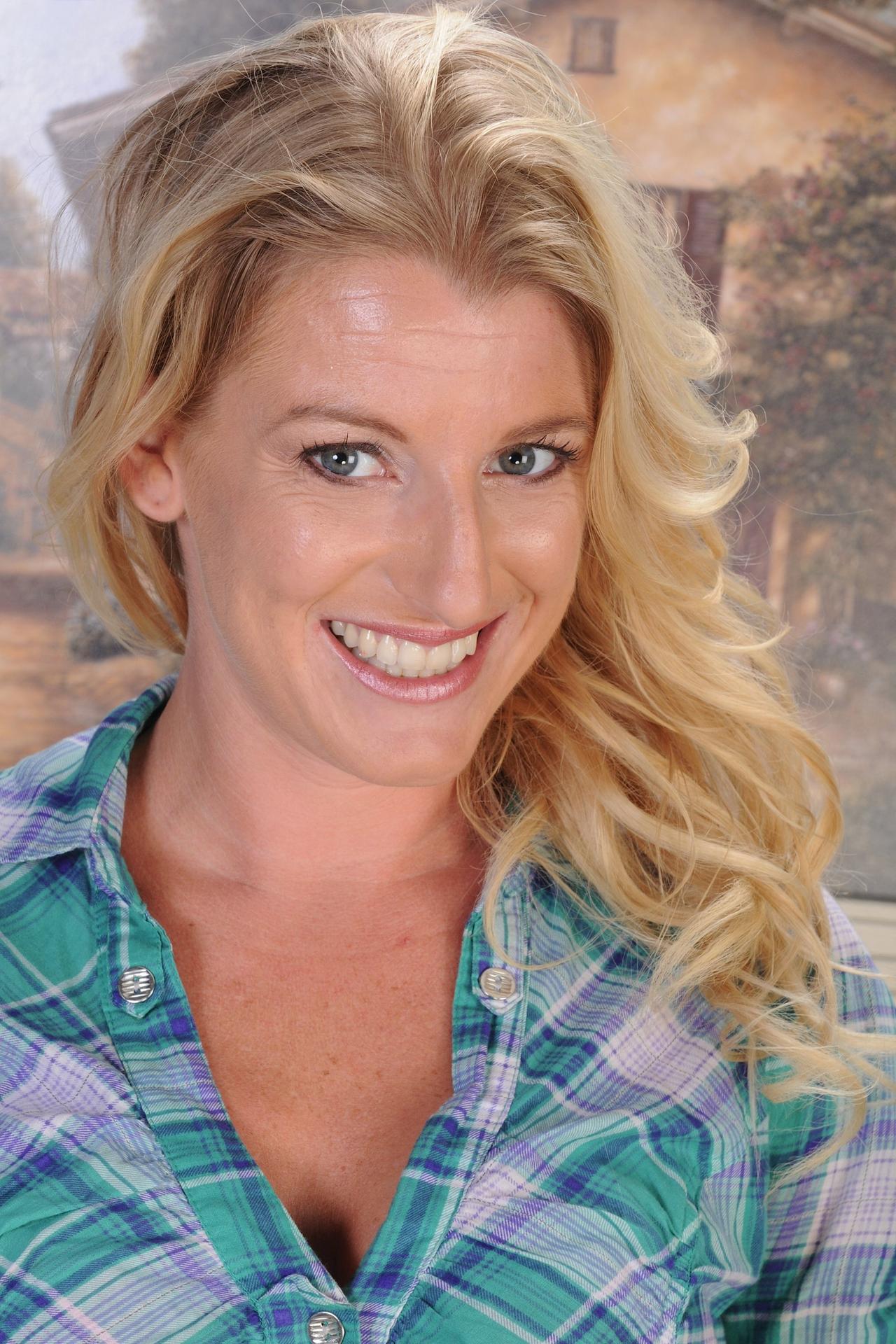 Avona Dominica Aziani