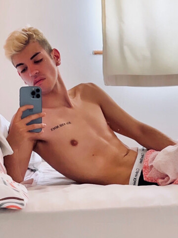 Johnny Di Carpio Hung Young Brit