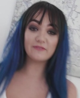 Photo HD Charlotte Cross - 9