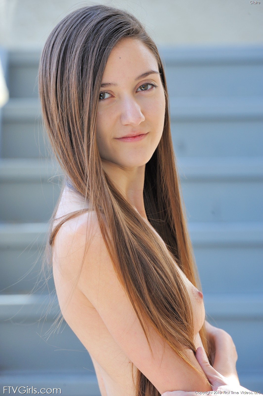 Photo HD Claire Evans - 3