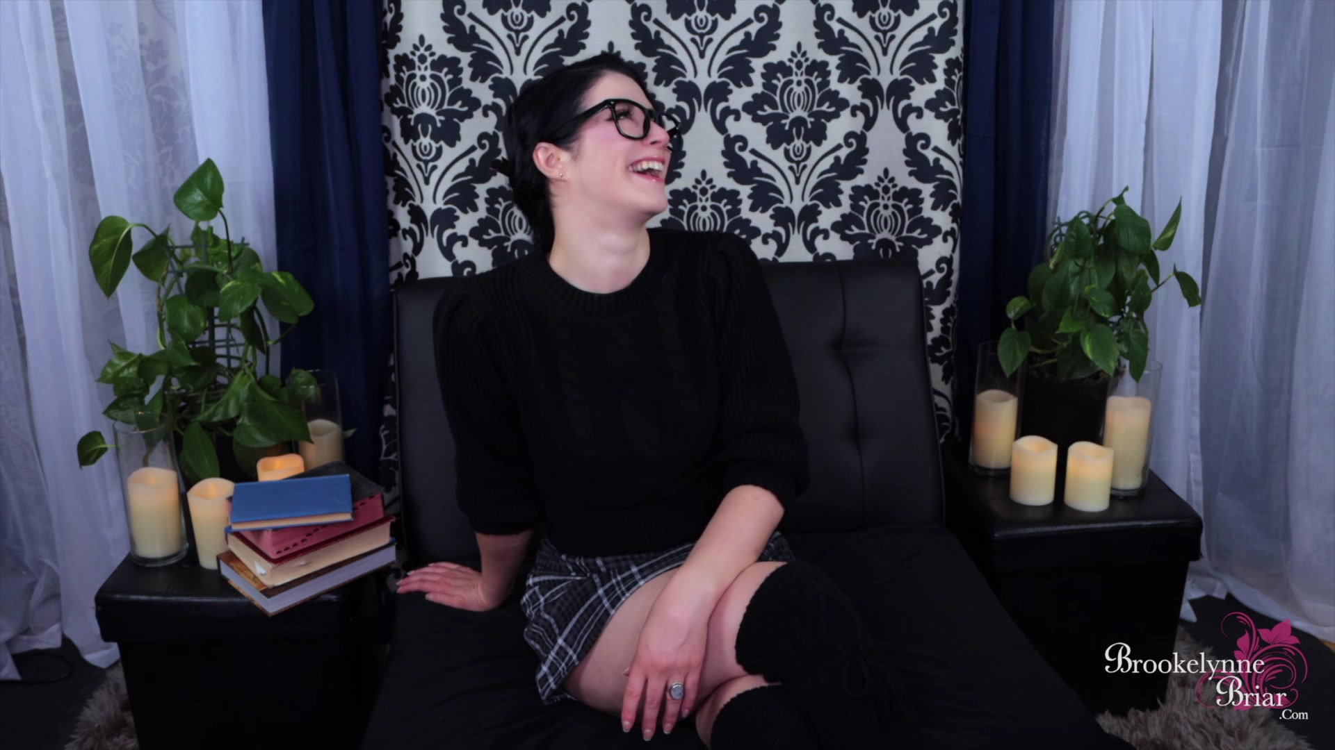 Tutor Encourages You To Stroke For Study Break