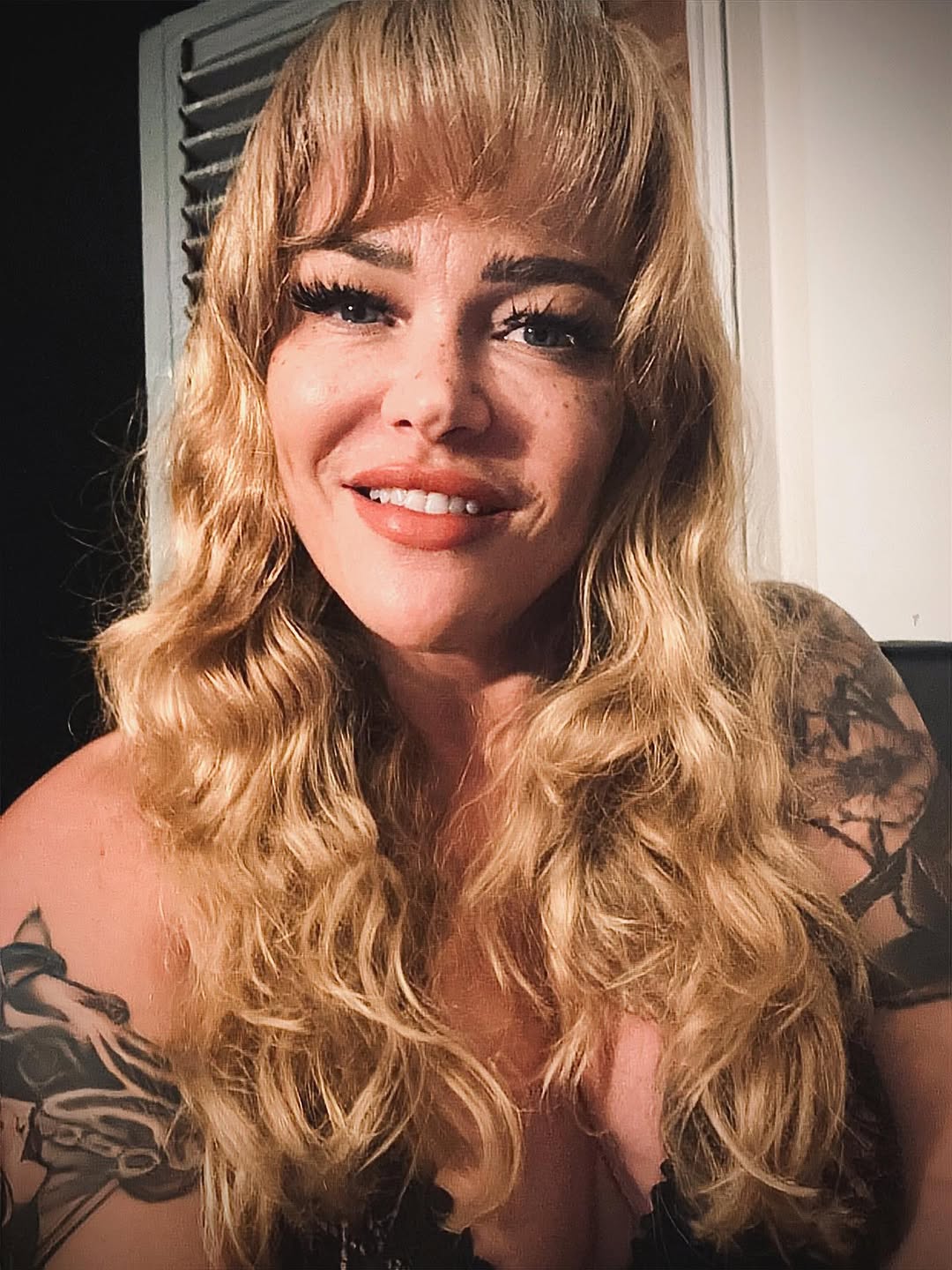 Kitty Dickens Masturbation