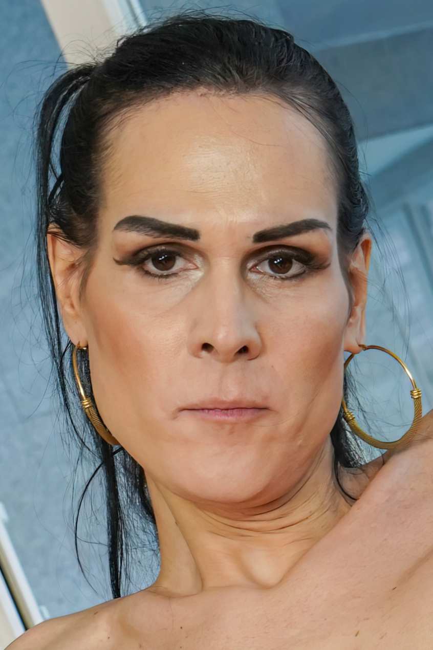 Nicol De La Rosa Fessée