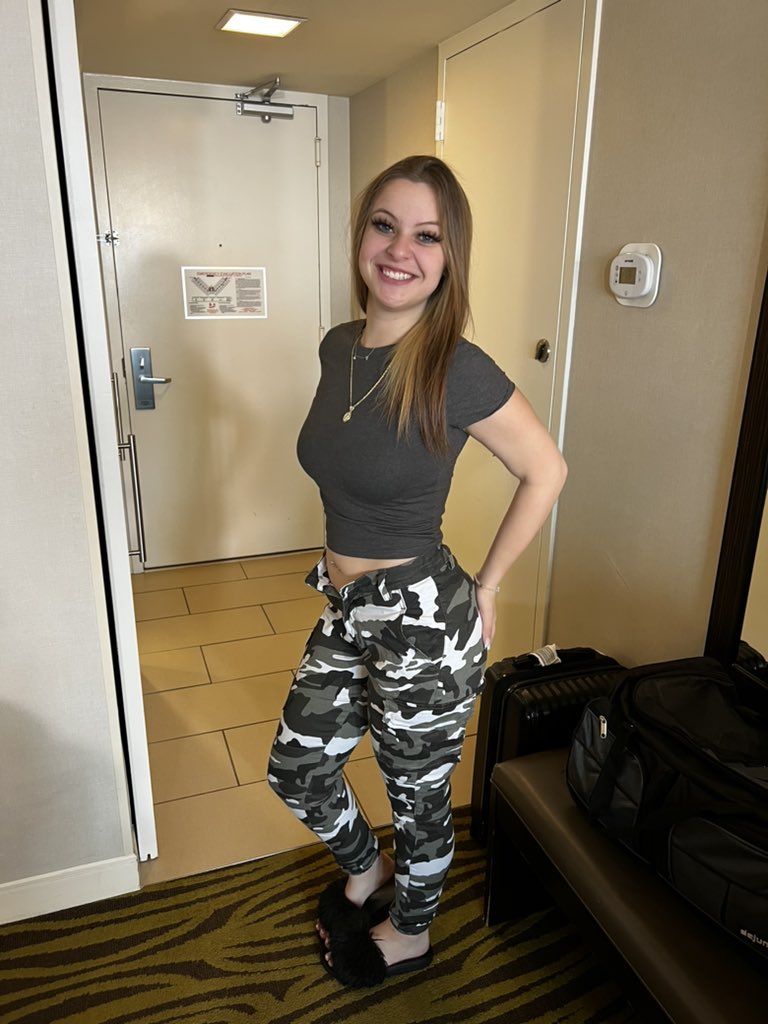 Whitney Banks TadPoleXStudio