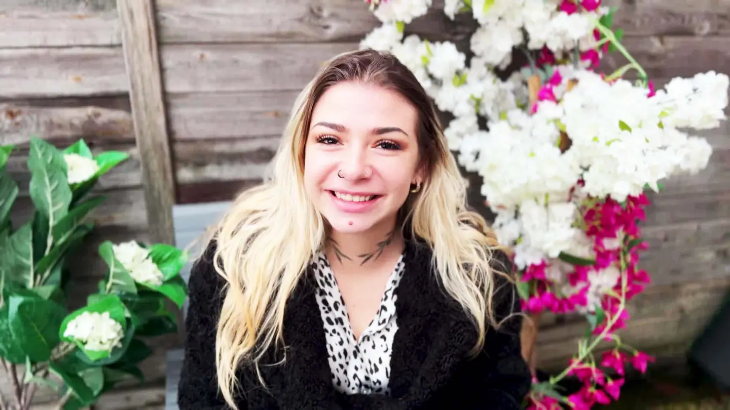 Siena, 27 years old, care assistant in Toulouse!