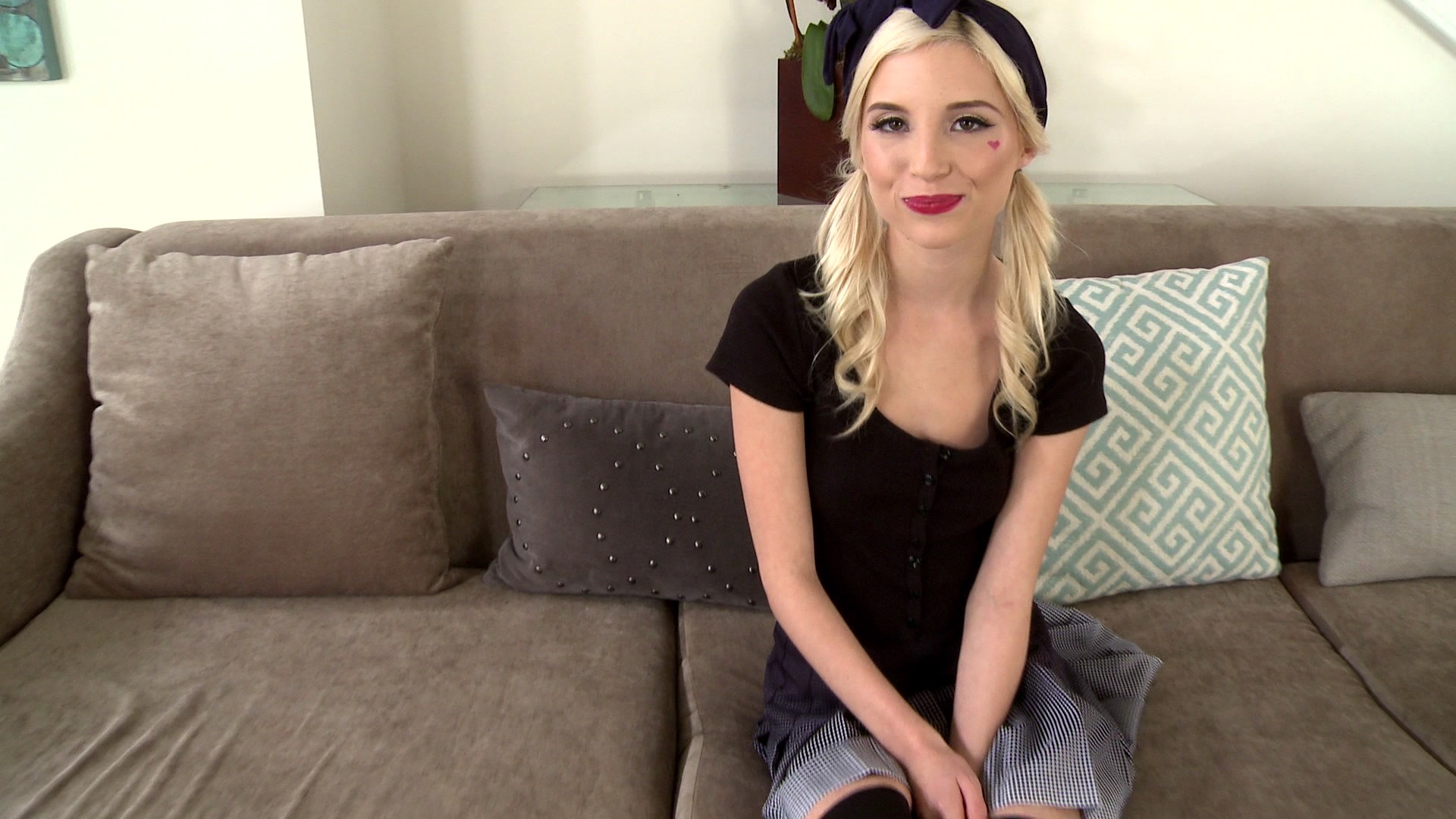 Blonde Petite Piper Perri Endures Big Cock Inside Of Her