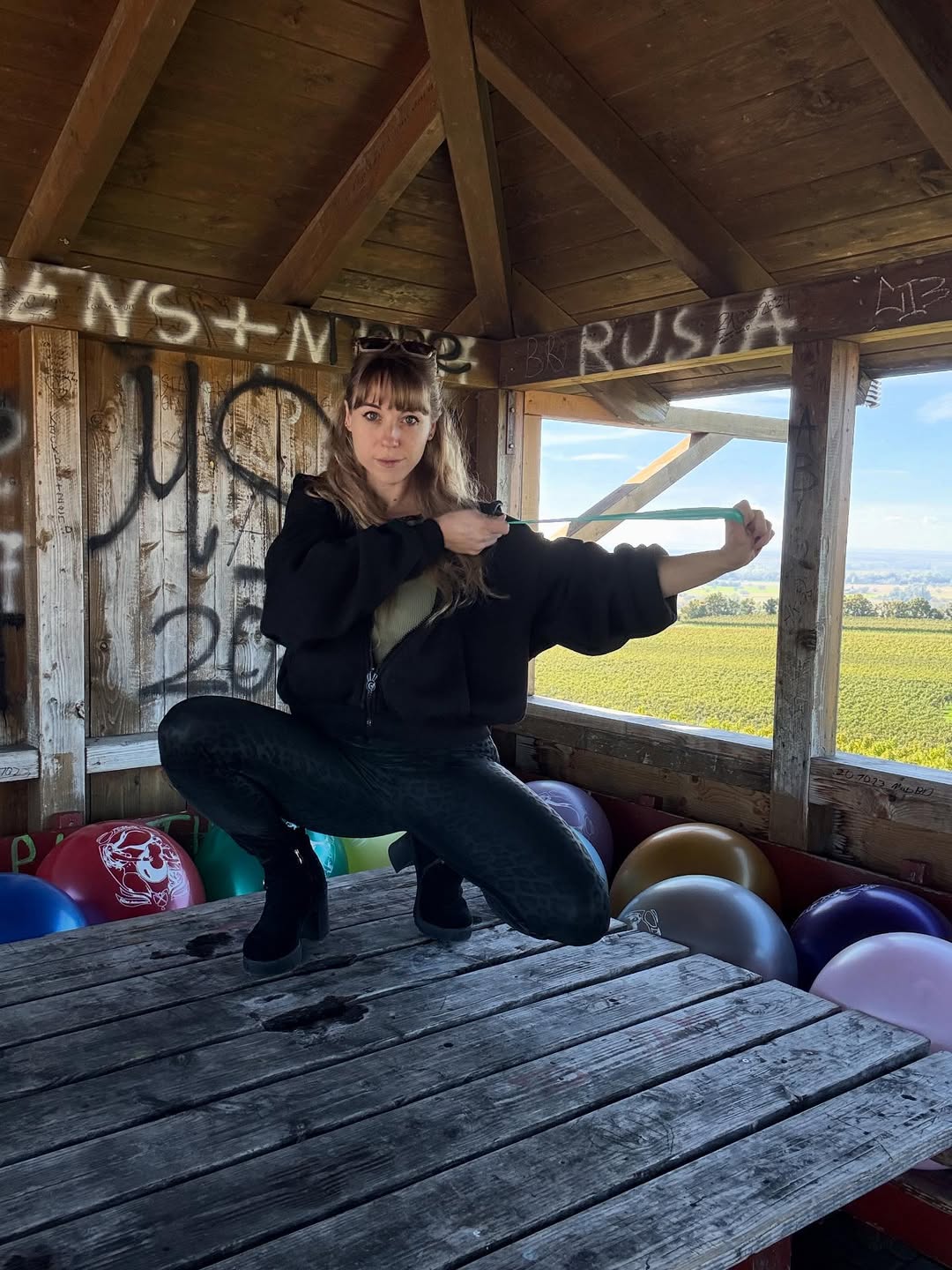 Photo HD Dina Demona - 1