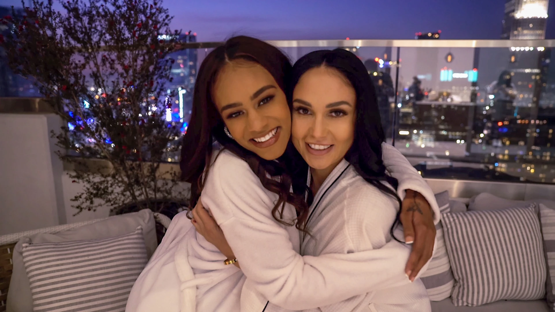 On Set with Ariana Marie and Scarlit Scandal