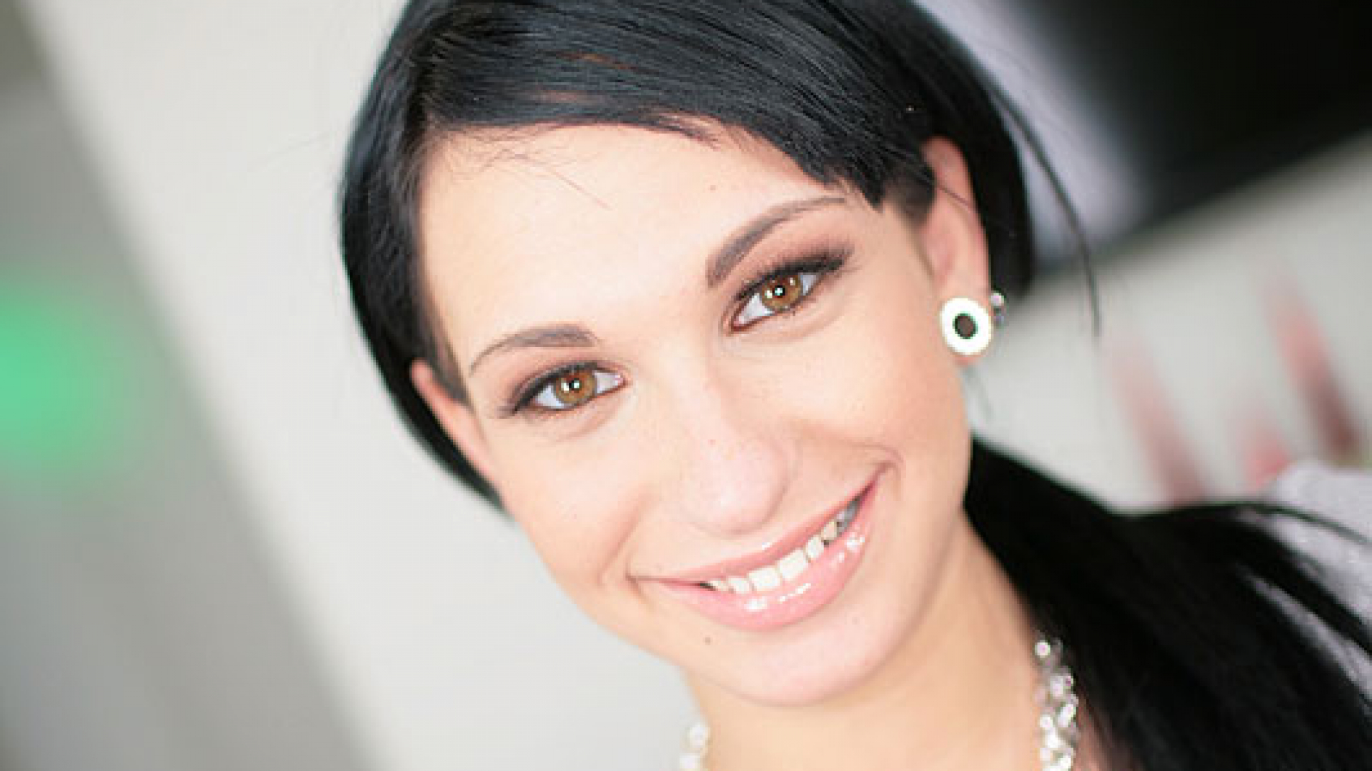 Kitty Bella, Brunette with Huge Tits Swallows Two Loads!