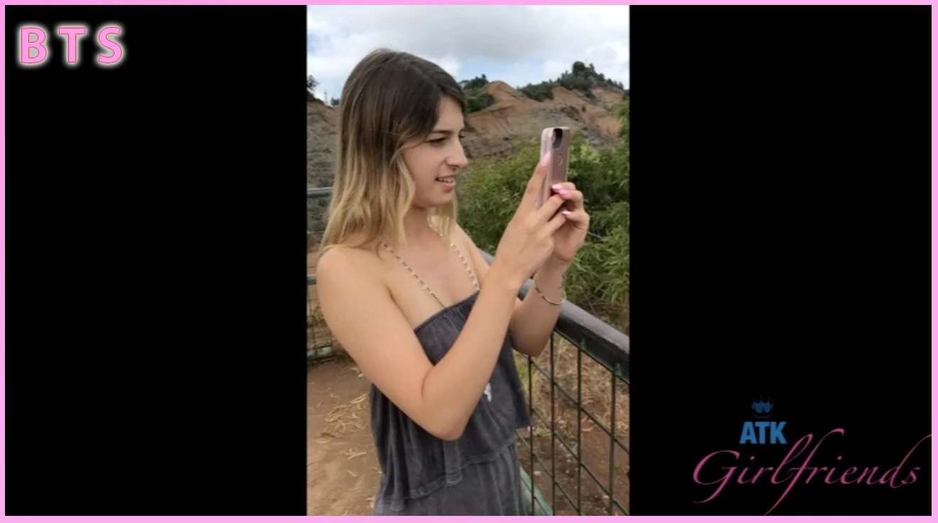 Kristen Scott BTS