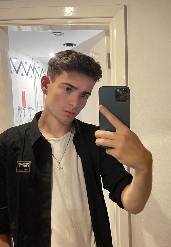 Photo HD Trent Benz - 1