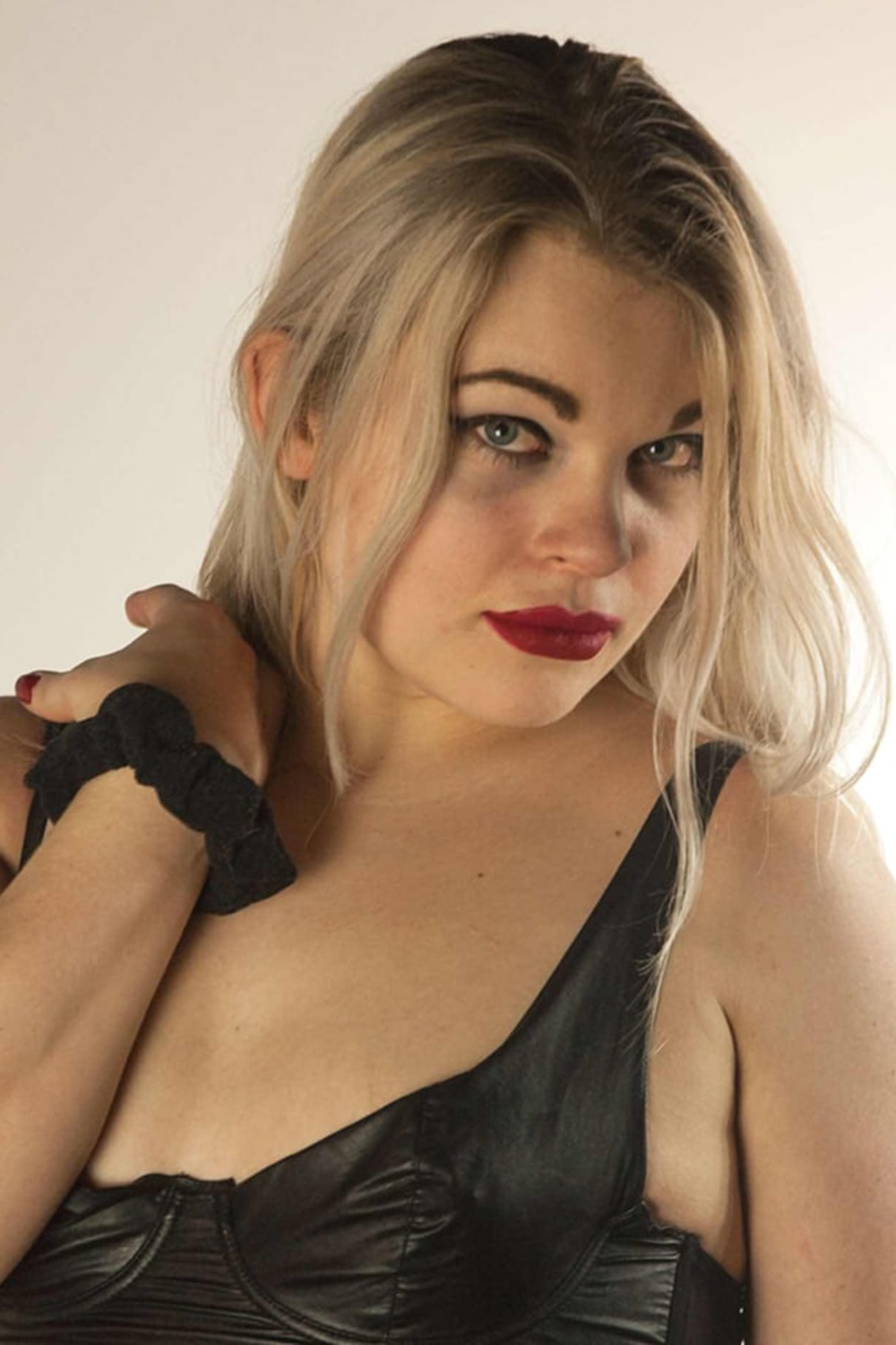 Photo HD Violet Vulgarity - 1