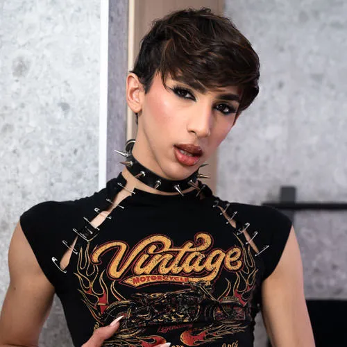 Photo HD Foxy Alex - 2