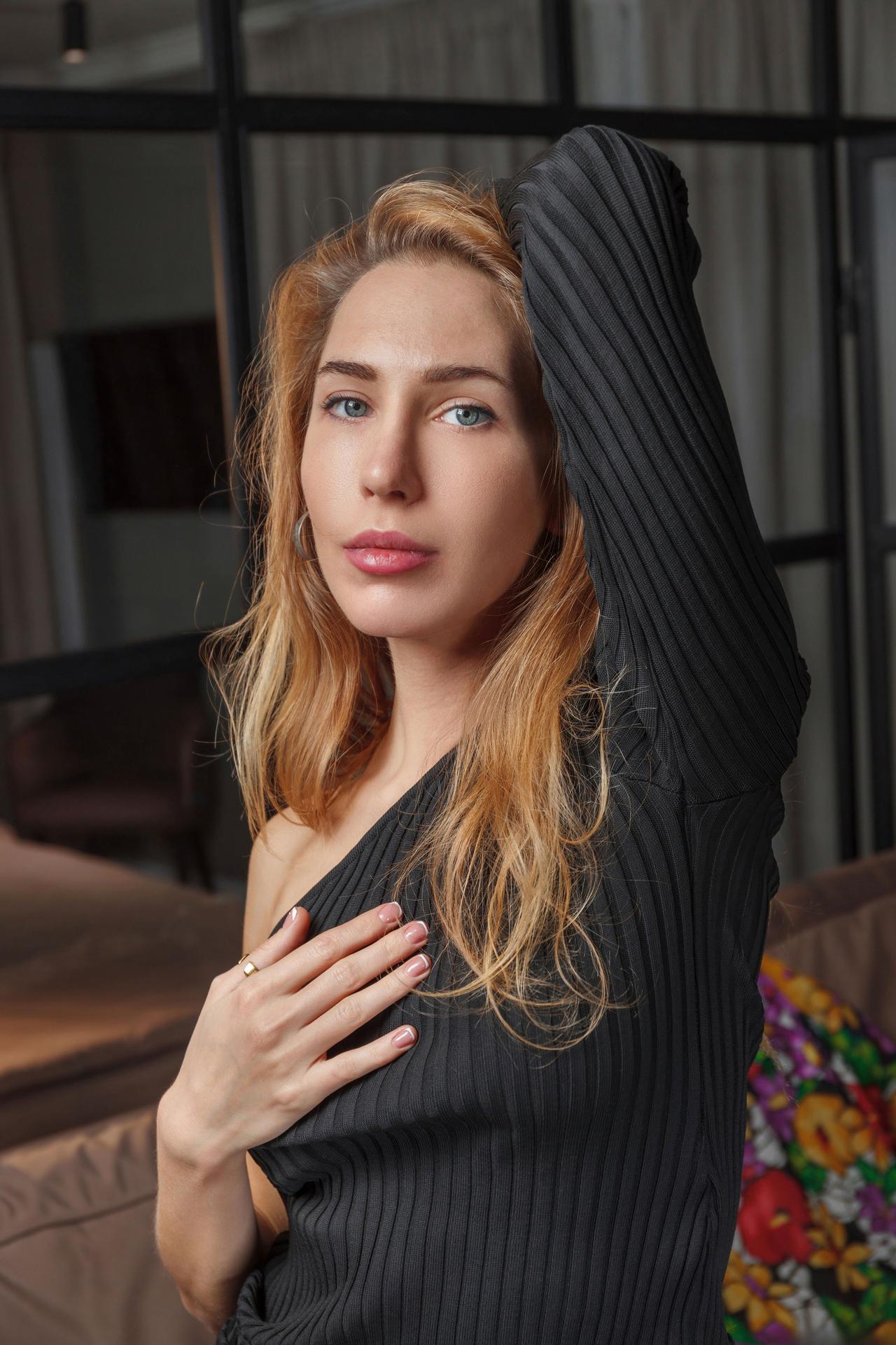 Viky Lace Masturbation