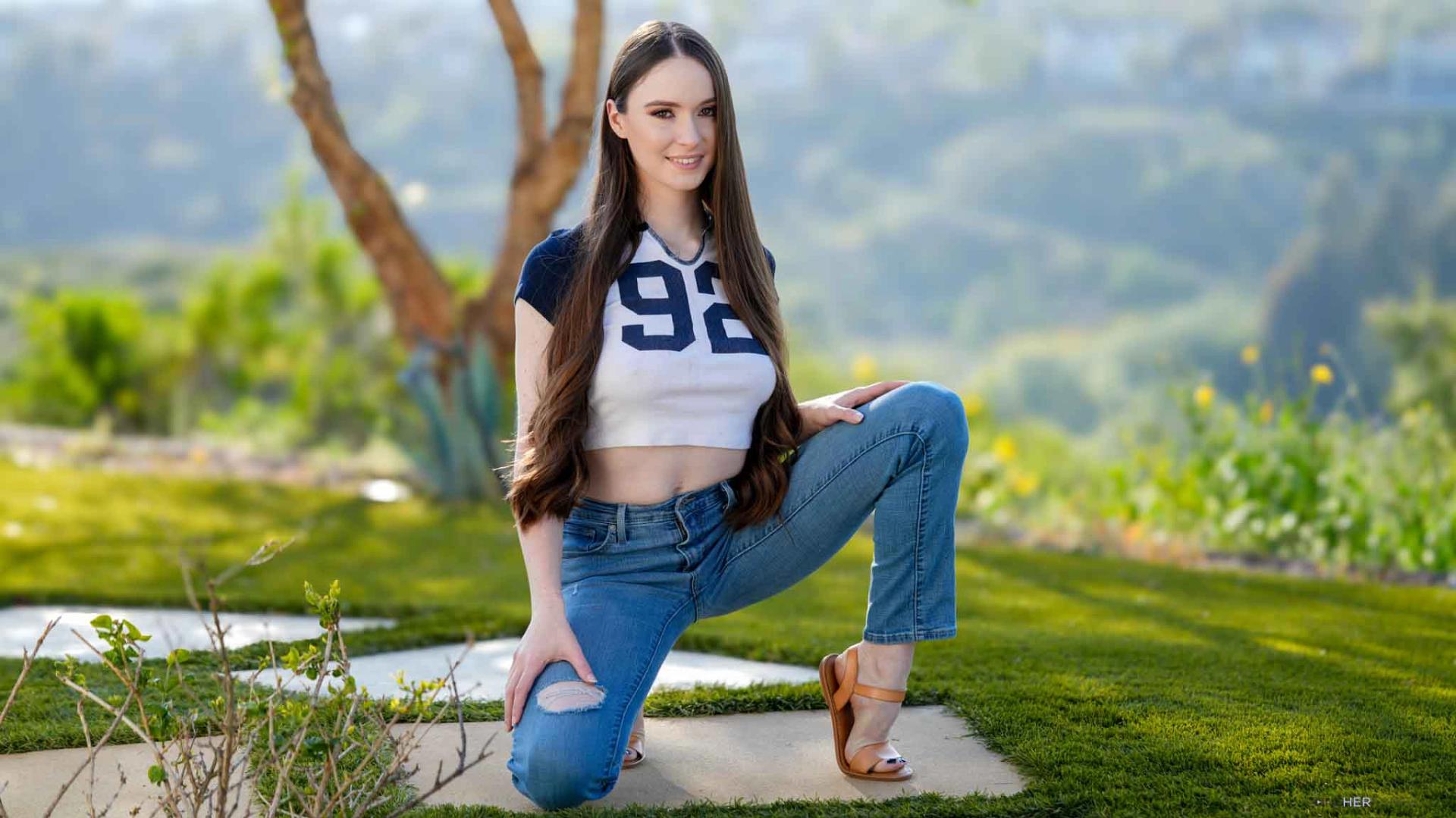 Feet Tease with Hazel Moore