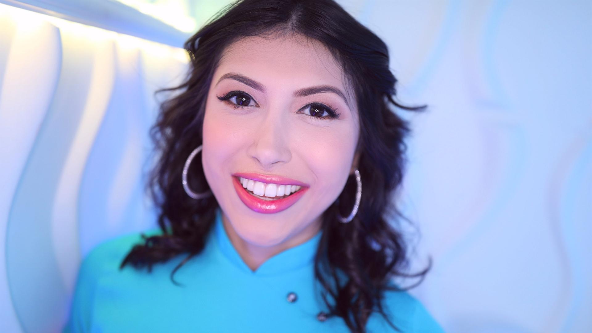 Penelope Woods: Fresh Start at the Swallow Salon