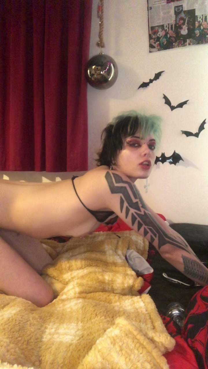 suck/fuck a bbc dildo, calling my bf