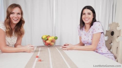 Strip Dice with Kylie, Stella, & Aaron