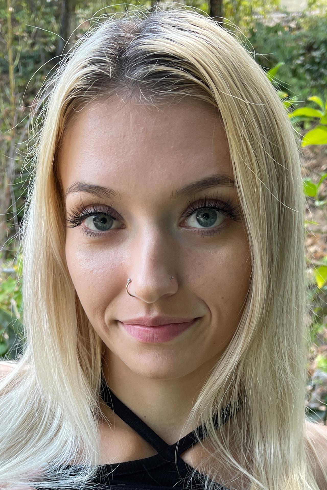 Lindsey Lane Fessée