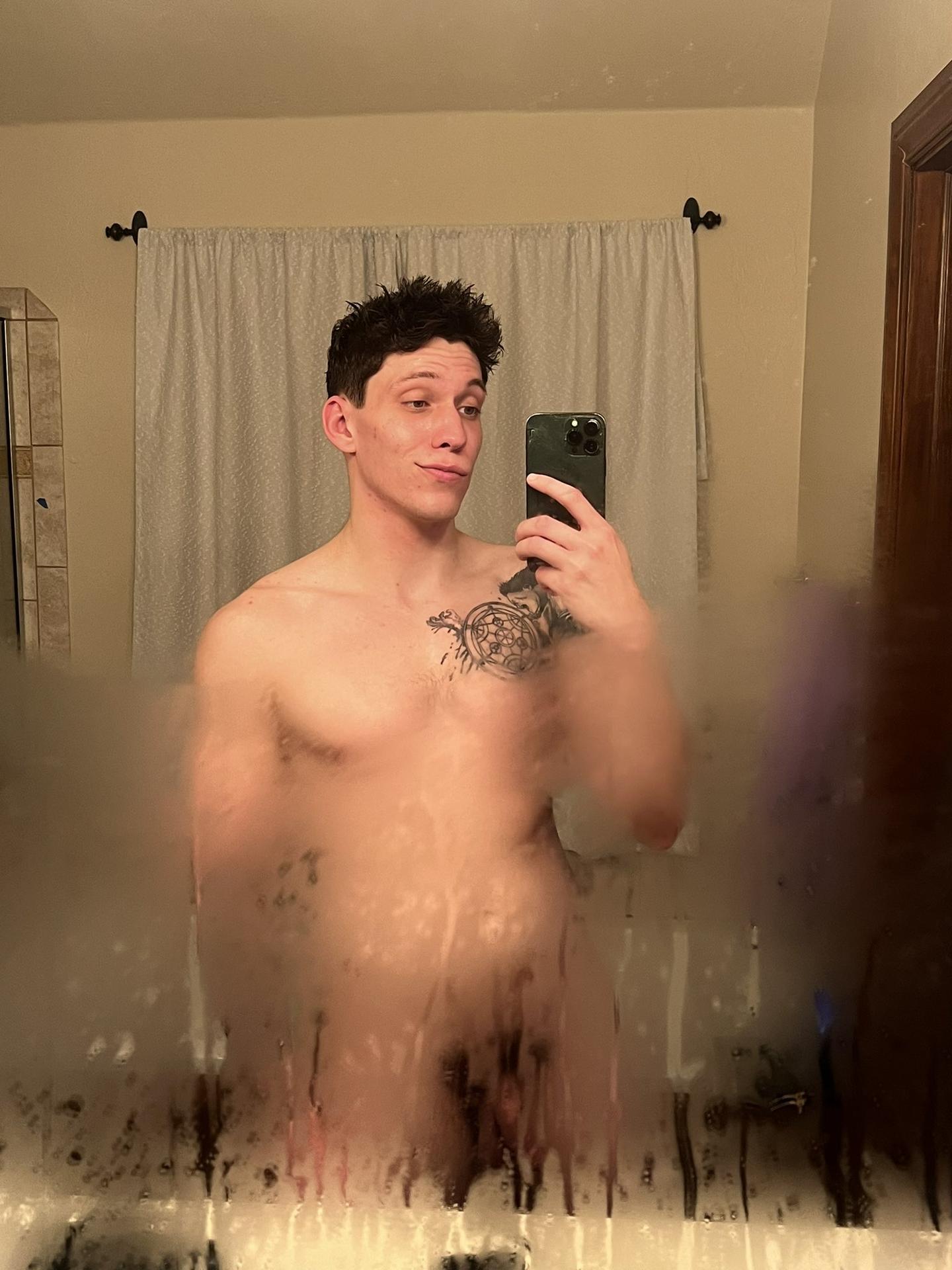 Photo HD Brock Reynolds - 3