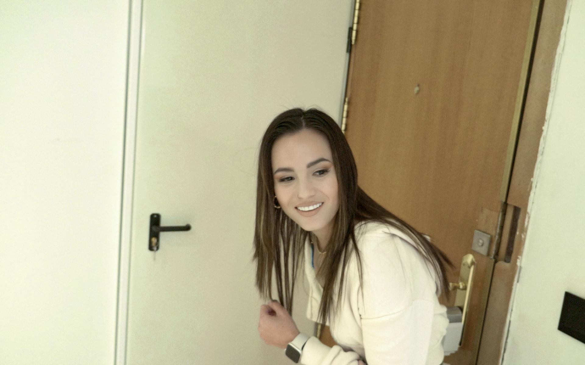 Lucy Mendez #1 - Bukkake - Behind The Scenes