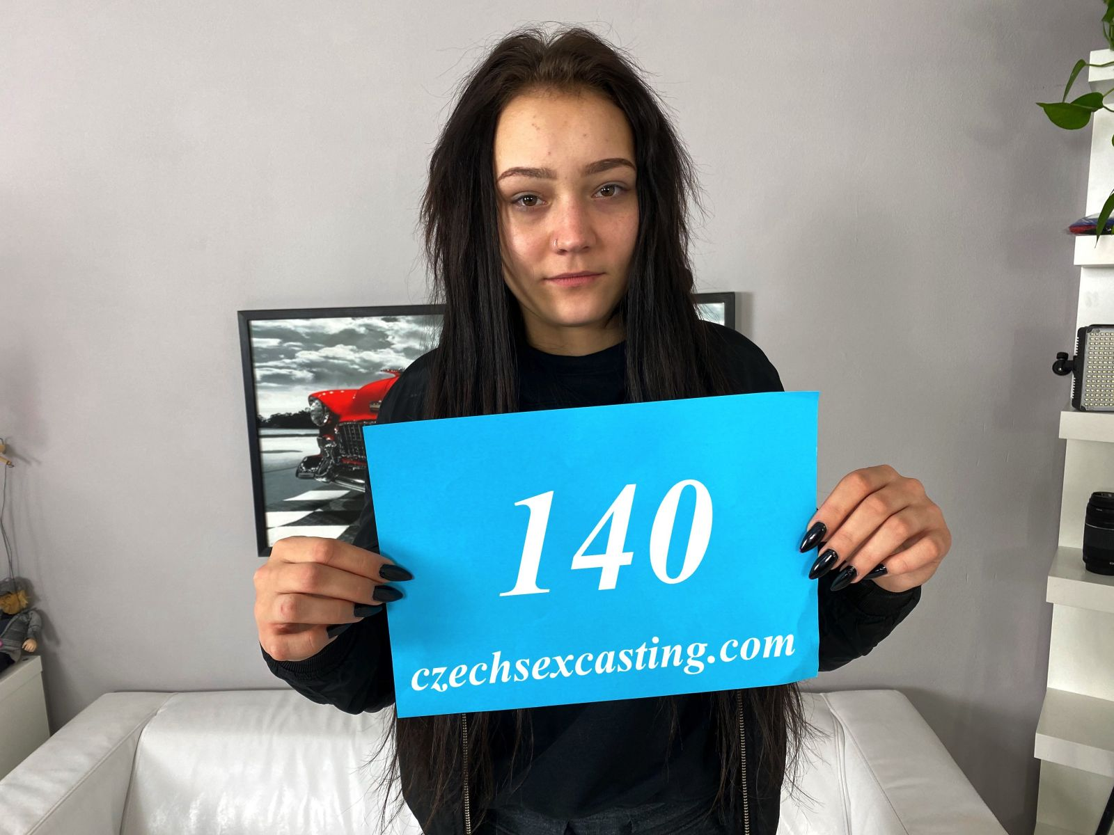 Tattooed Twin Shows Her Skills