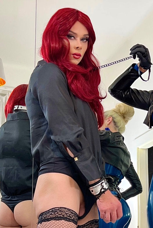 Sissy Monica Pegging