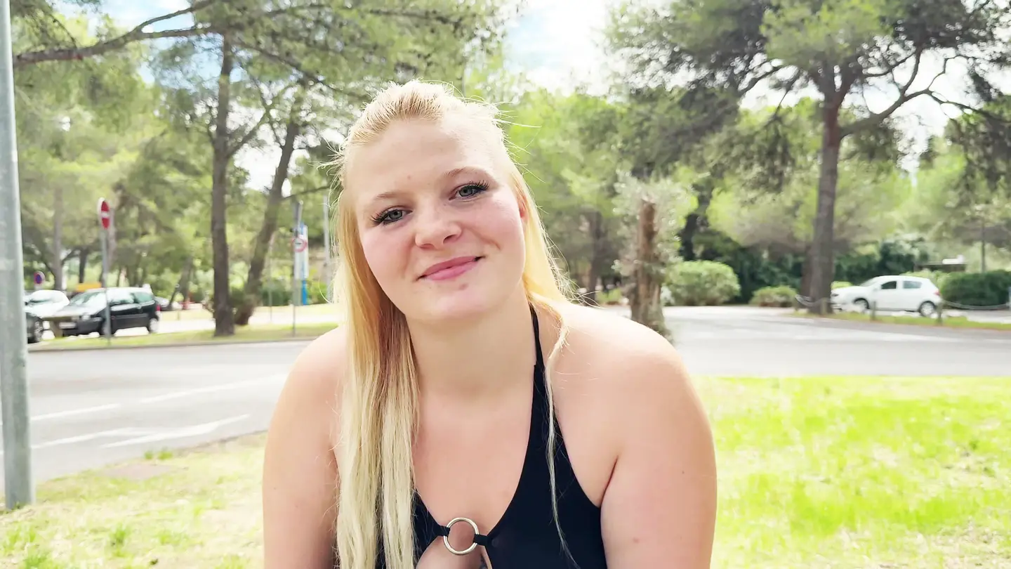 Anissa, 22, fucked by two guys at her request!