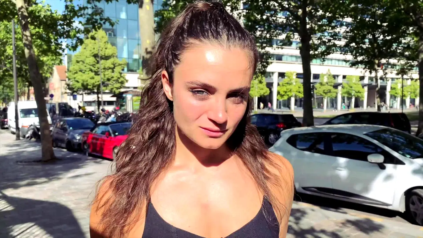 Claire, 22, takes a test with Venera and David!