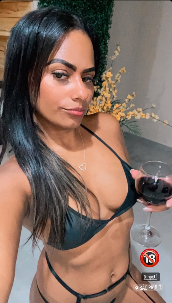 Photo HD Vivi Marques - 1