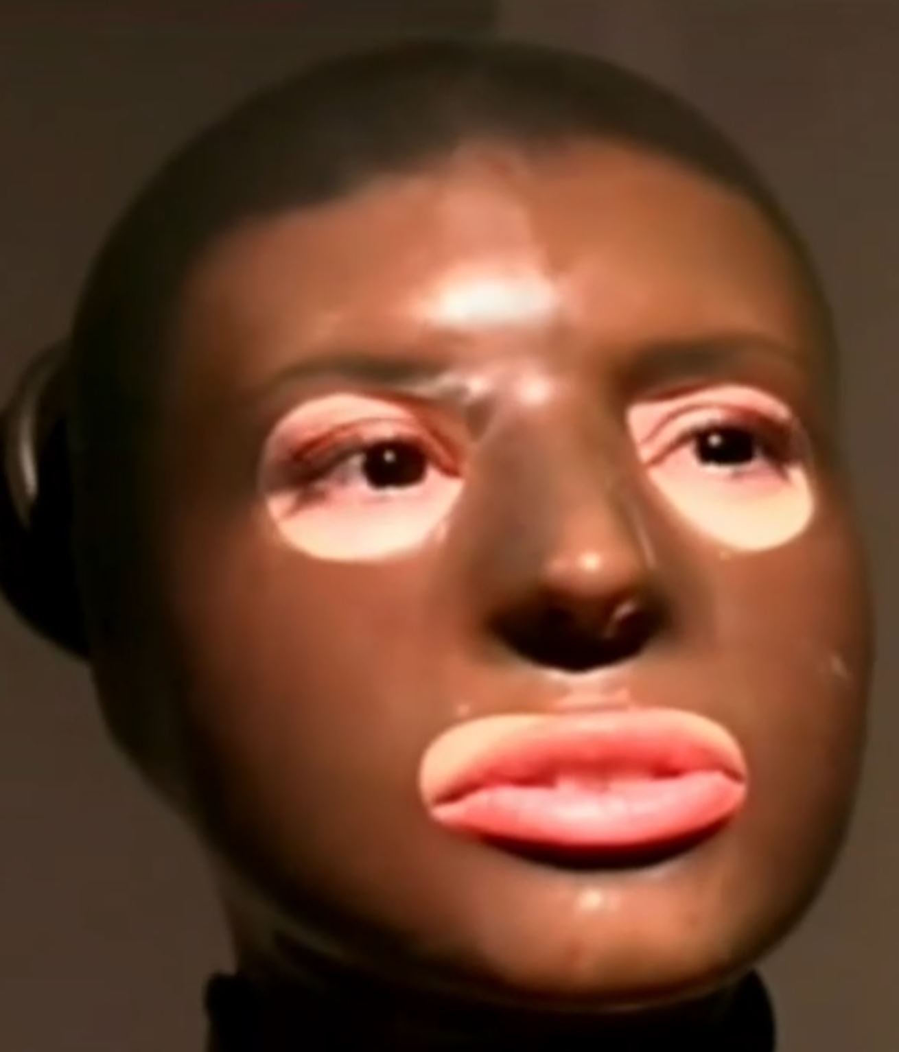 Bambi Korvette Fessée