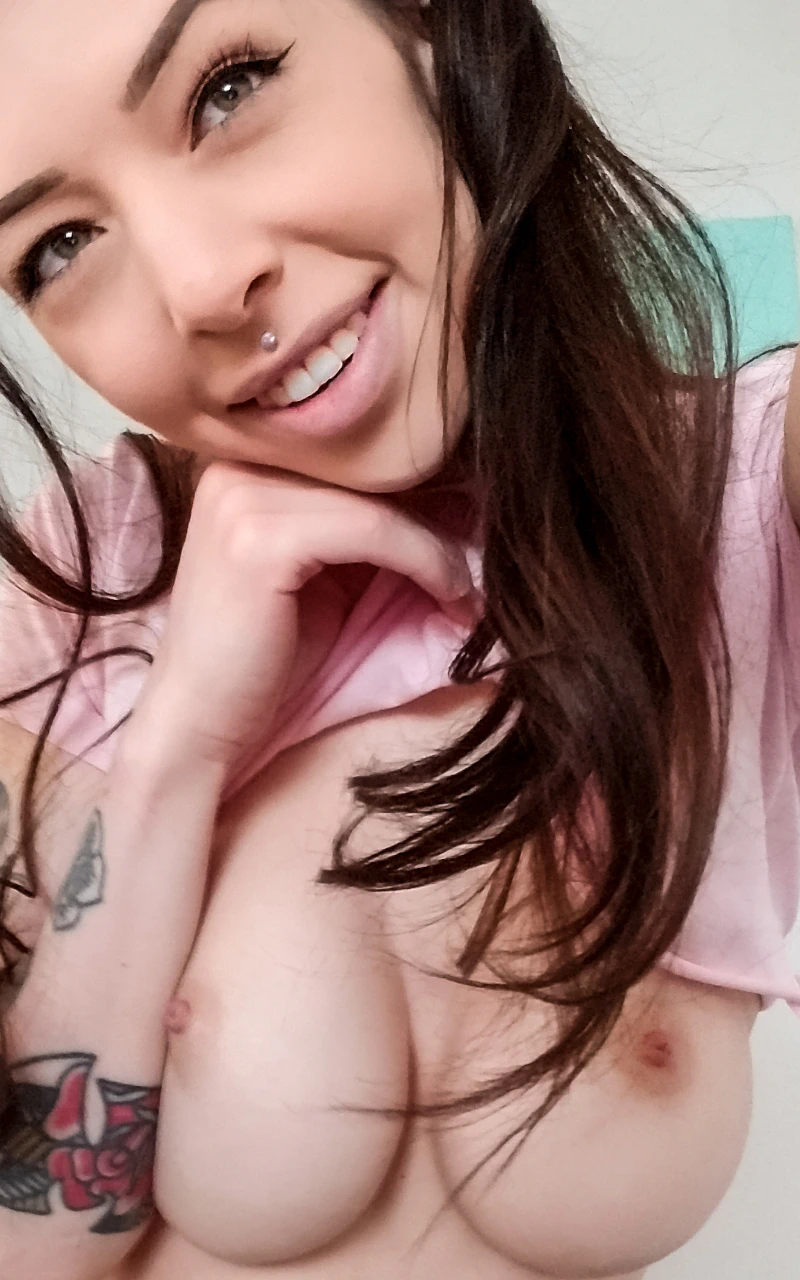 Harlowe Blue Fessée