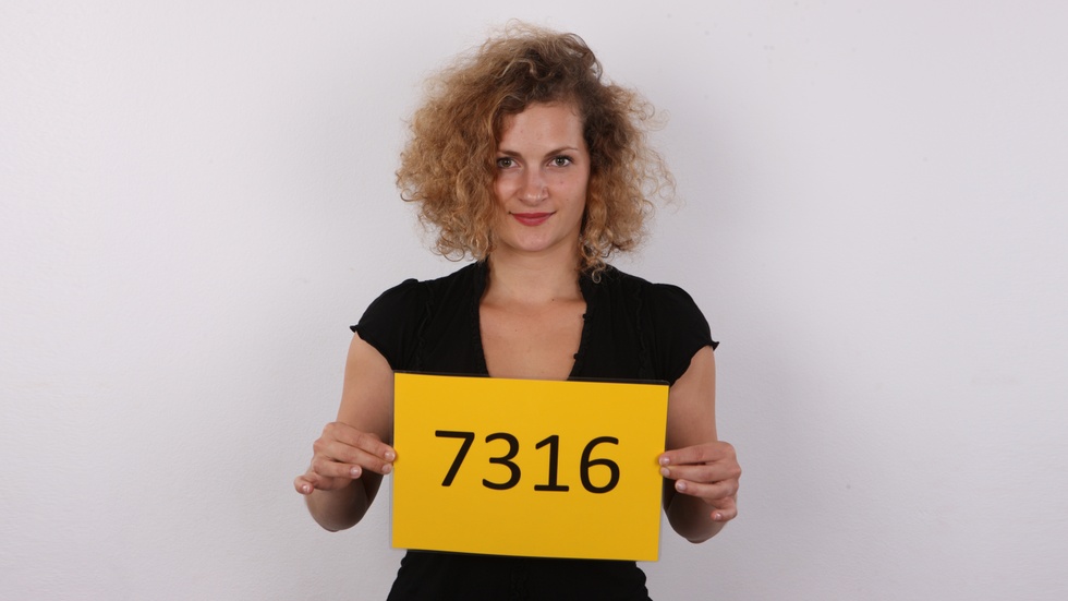 Adela (7316)