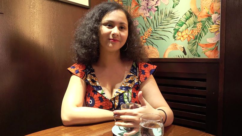 Amalia, 19, student in language exchange...