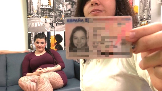 Introducing a 18Yo Schoolgirl Into Naughty Sex: a Cock Bigger Than Her and a Hardline Lesbian.