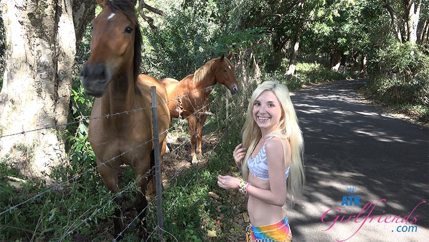She's Having the Best Time on the Road to Hana