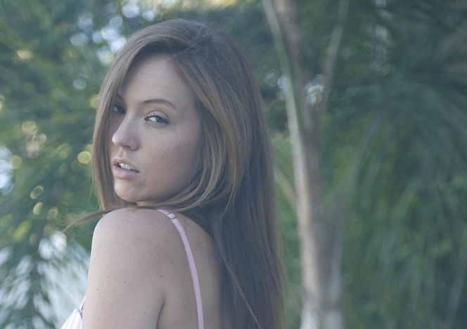 Maddy O'Reilly - The Family That Lays Together