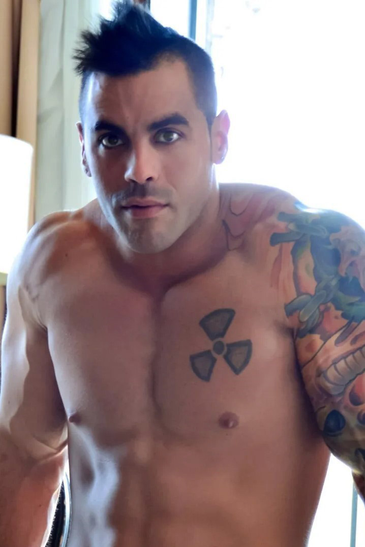 Emilio Calabria Anulingus