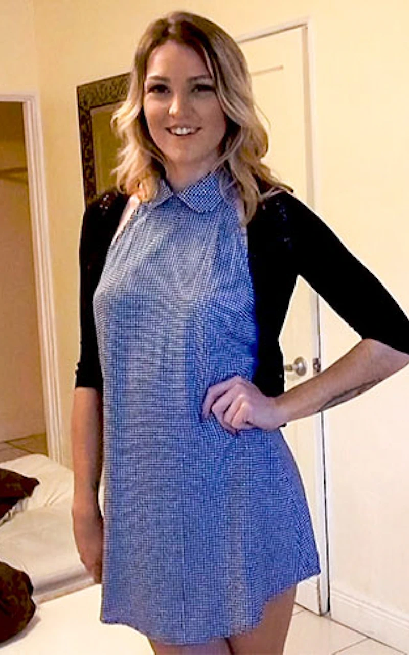 Roxxy Renay Street BlowJobs