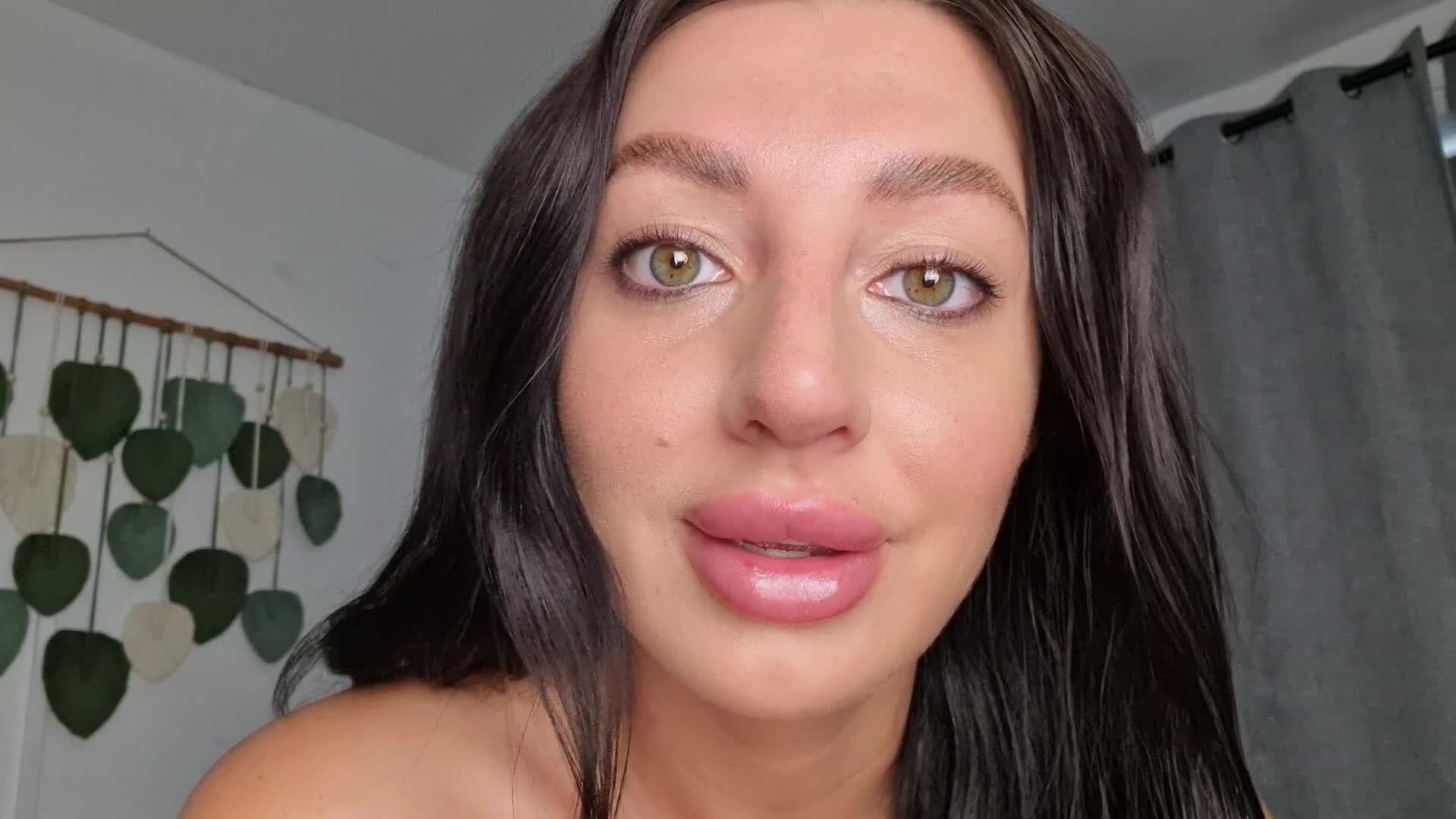 Eye-Lured By The Succubus