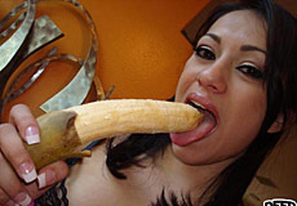 Deepthroat Cutie