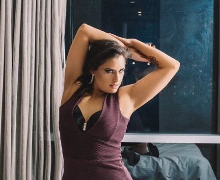 Rachael Lane Gorge profonde