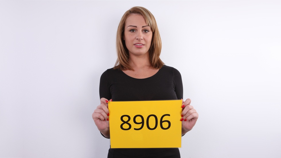 Renata (8906)