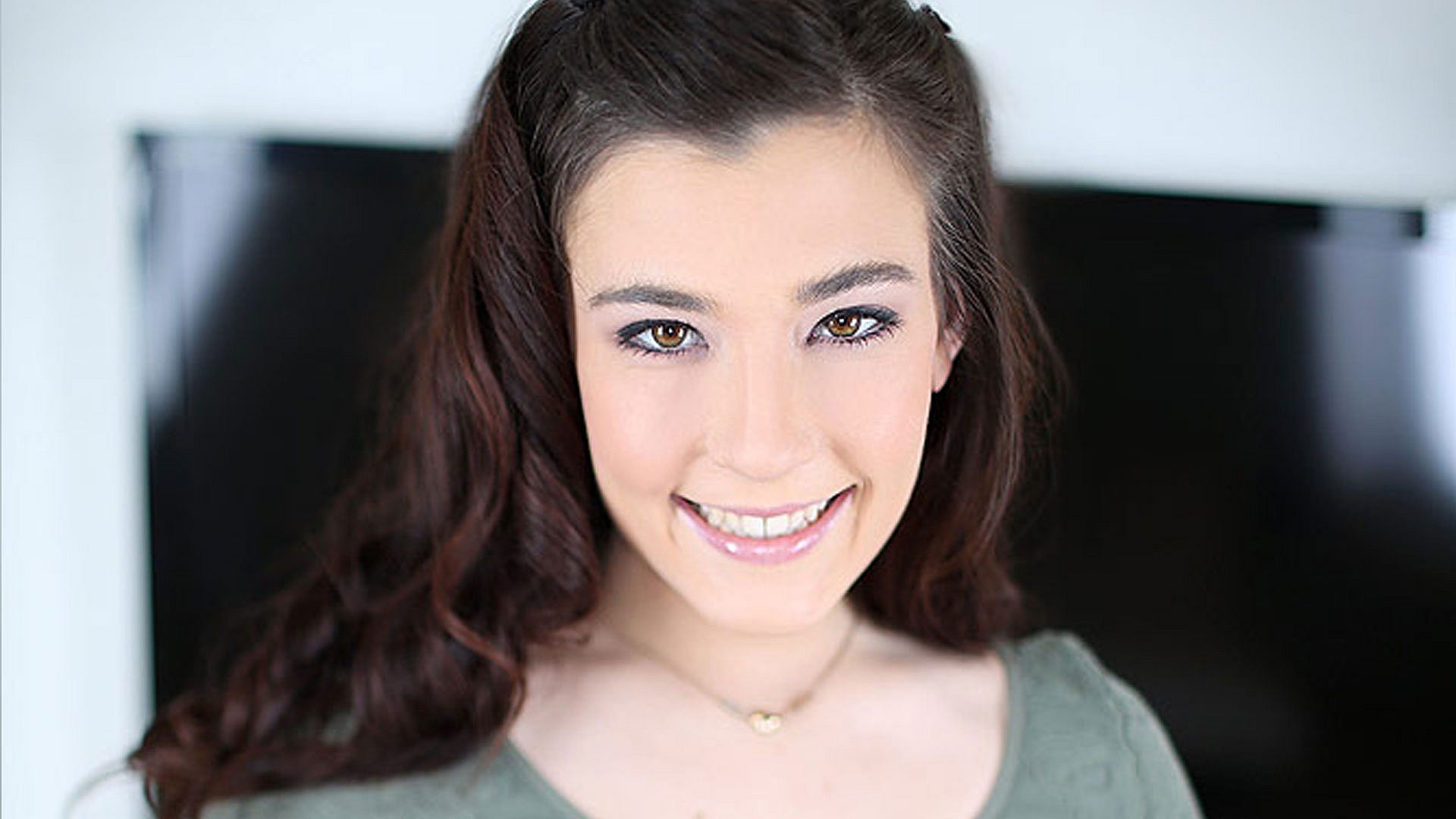 Jenna Reid POV, Sexy Teen Spinner is a Hot Fuck and LOVES Cum