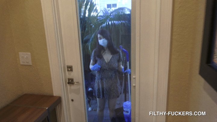 Big Tits Nude Maid Mina Moon - Housekeeping Hottie Paid Xtra To Clean Naked