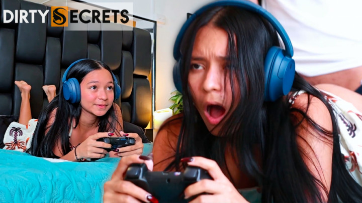 I FUCK MY STEPSISTER WHILE SHE PLAYS VIDEO GAMES