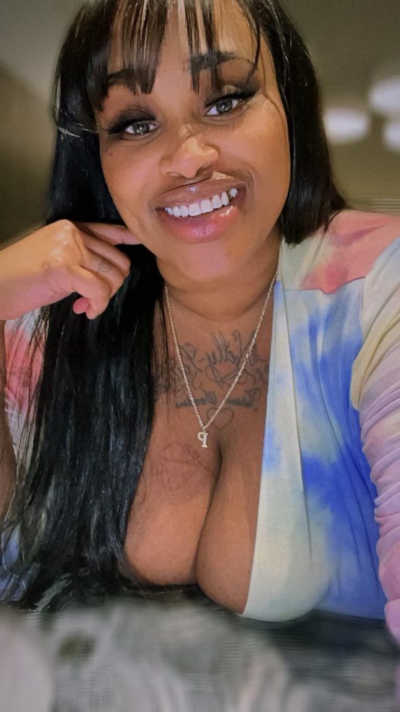 PrettyAssPai Plan à trois